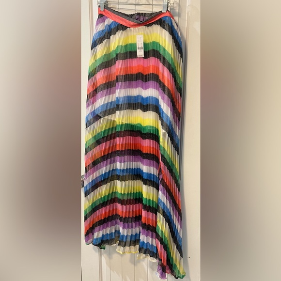 NY & COMPANY MULTI-COLOR PLEATED SKIRT - Picture 4 of 4